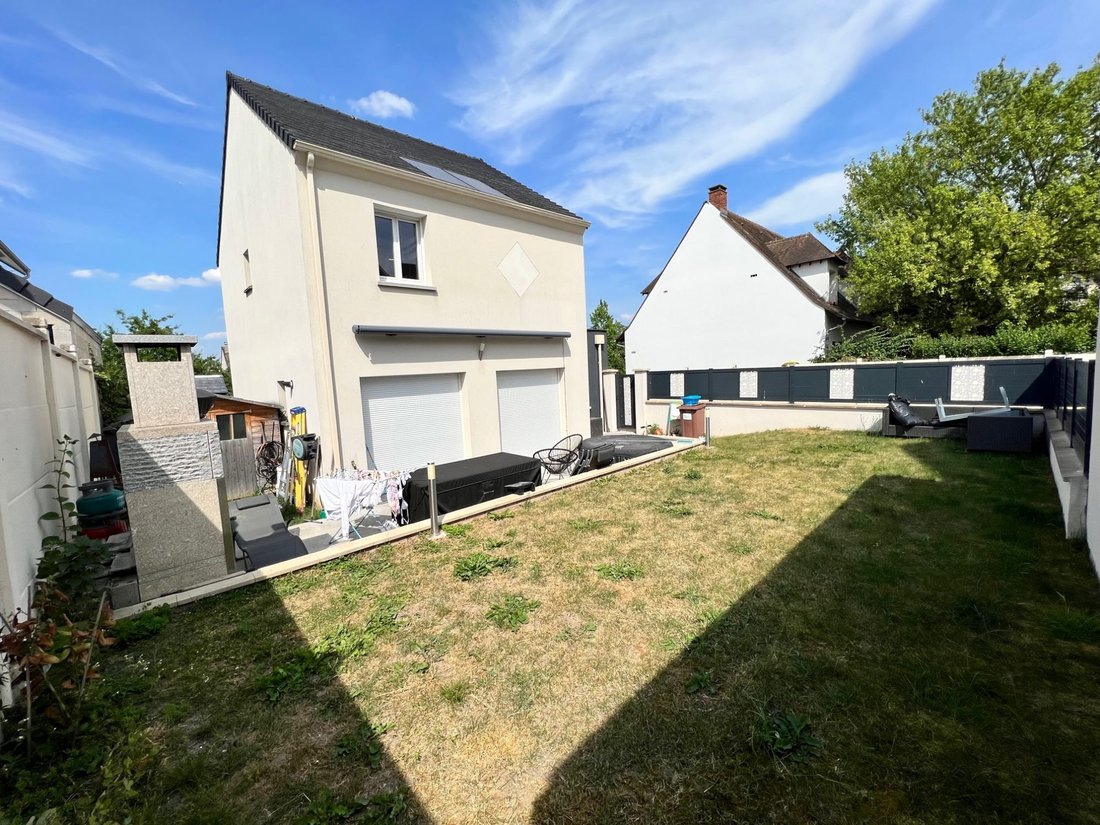 House in Les Trembleaux, Sartrouville, France 1 - 12928566