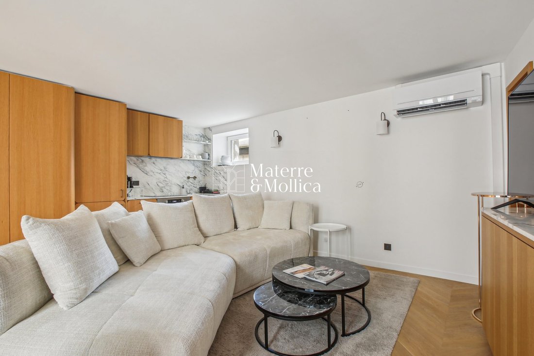 Apartment in Odéon, Paris 6e Arrondissement, Paris 2 - 14457892