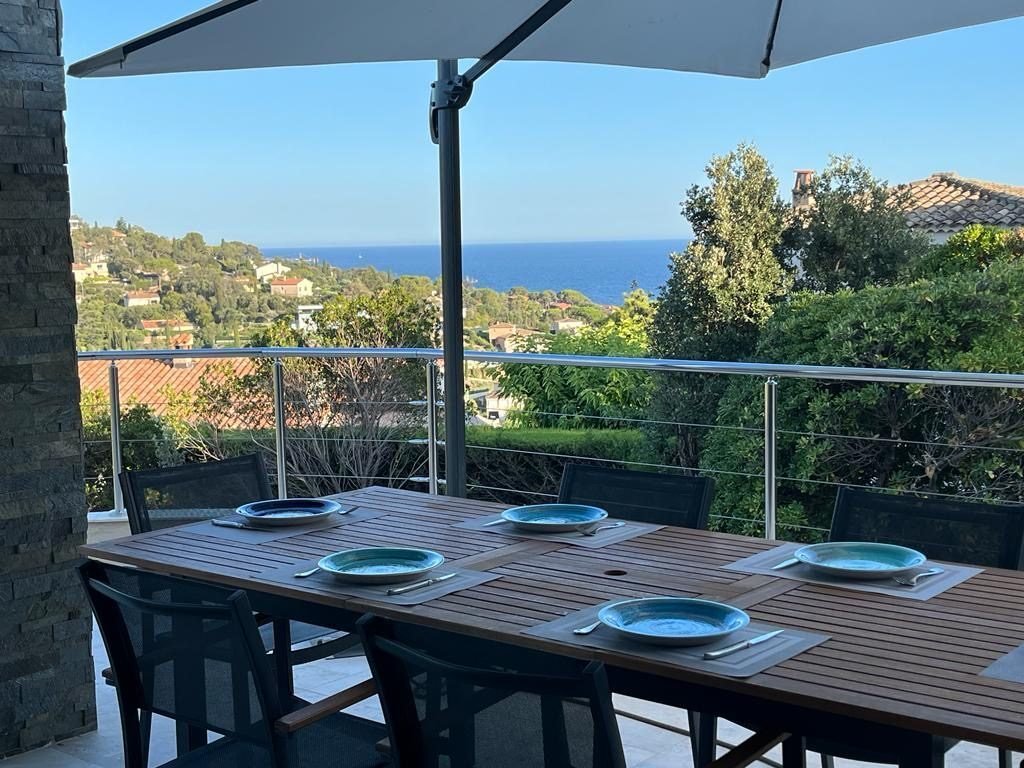 Villa in Les Issambres, Roquebrune-sur-Argens, France 2 - 13456840