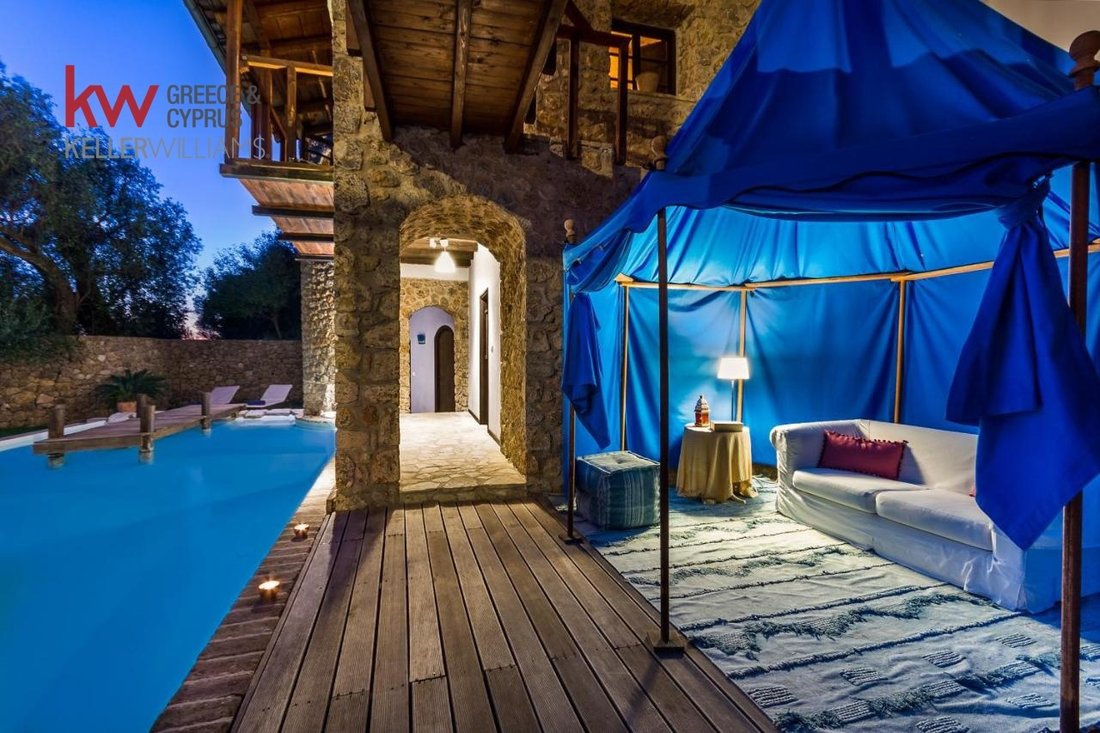 Villa in Corfu, Peloponnese, Western Greece and the Ionian, Greece 2 - 14548245