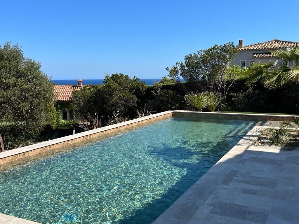 Villa in Les Issambres, Roquebrune-sur-Argens, France 3 - 13456840