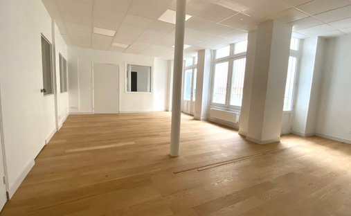 Apartment in Lorette-Martyrs, Paris 9e Arrondissement, Paris 1