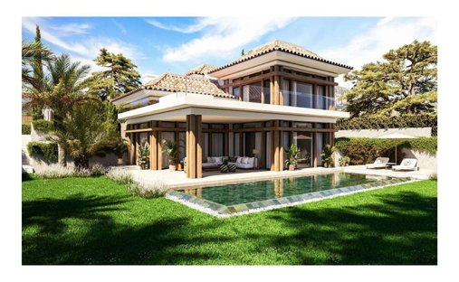 Villa in Golden Mile, Andalusia, Spain 1