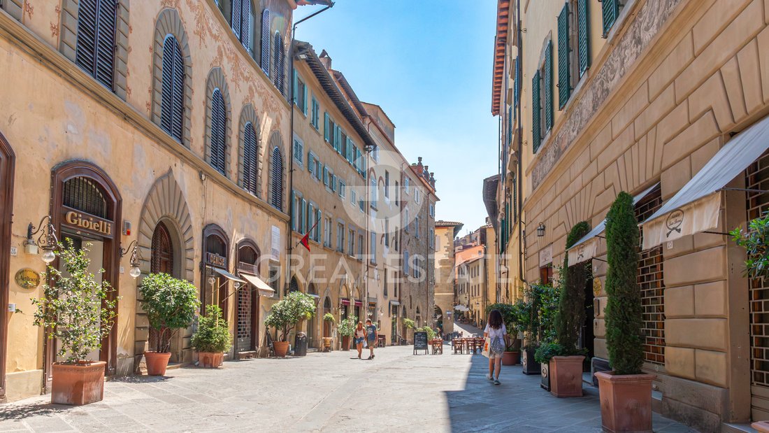 Apartment in Center, Arezzo, Tuscany 3 - 14549800