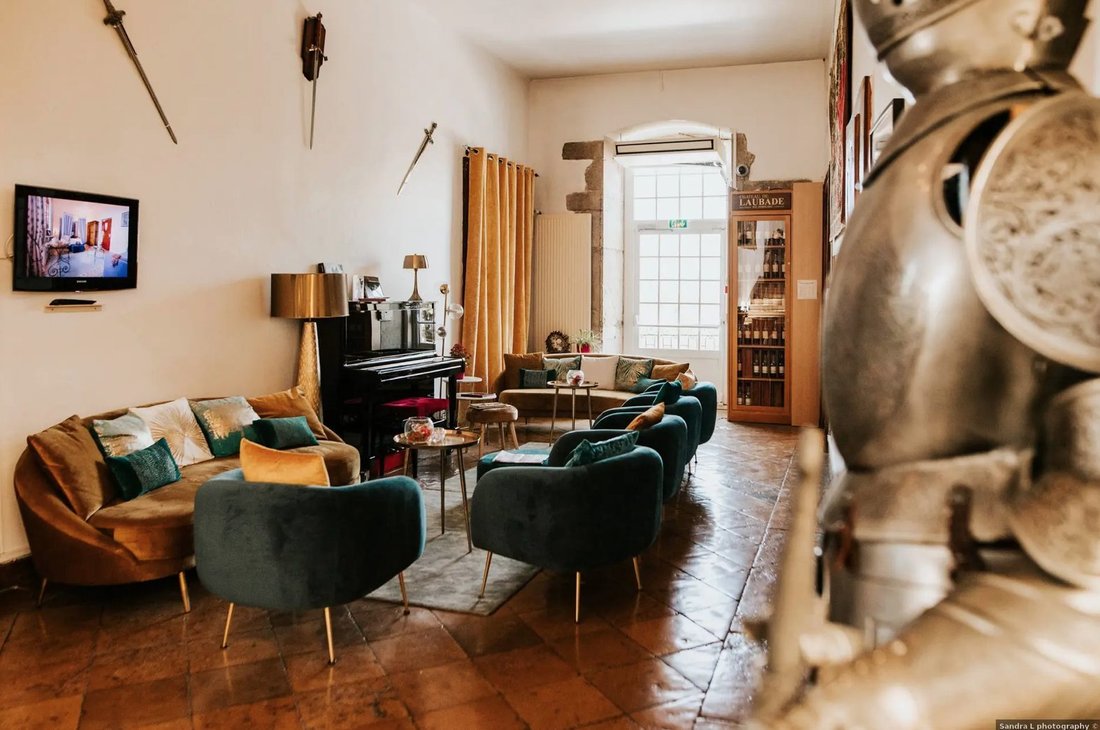 Le Rêve de Pierre: A 13th-Century Château Where Time Whispers Through Stone