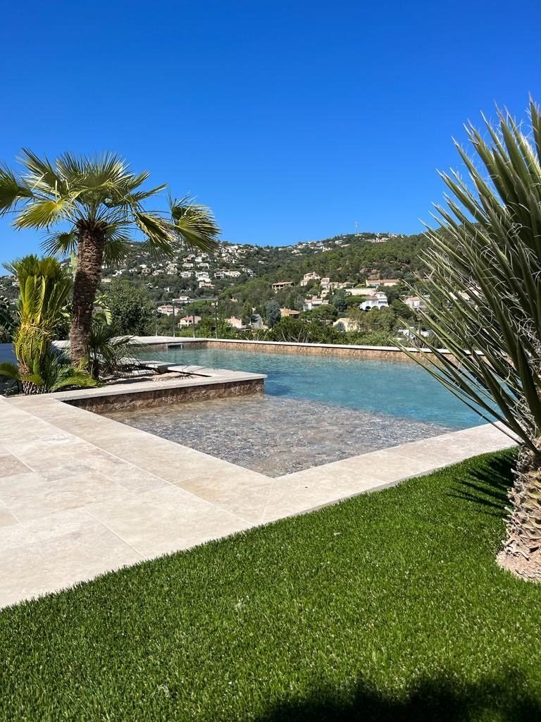 Villa in Les Issambres, Roquebrune-sur-Argens, France 4 - 13456840