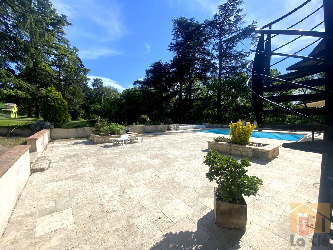 House in Foulayronnes, Nouvelle-Aquitaine, France 4 - 12845056