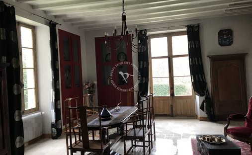 Castle for Sale in Montcaret, Nouvelle-Aquitaine, France