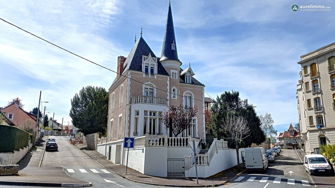 House in Neris-les-Bains, Auvergne-Rhône-Alpes, France 1 - 12841169