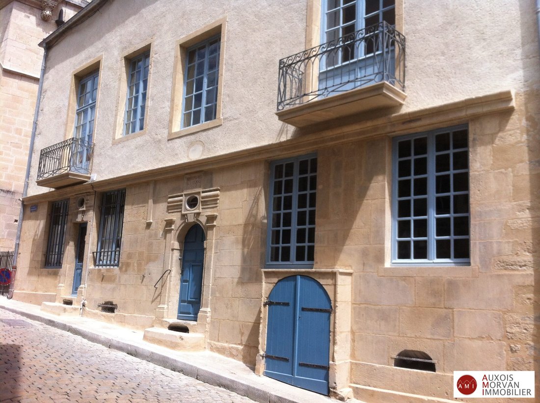 House in Semur-en-Auxois, Bourgogne – Franche-Comté, France 1 - 14184516