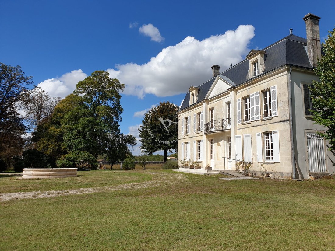 Whispers of Elegance: An 18th-Century Château in Nouvelle-Aquitaine’s Golden Triangle