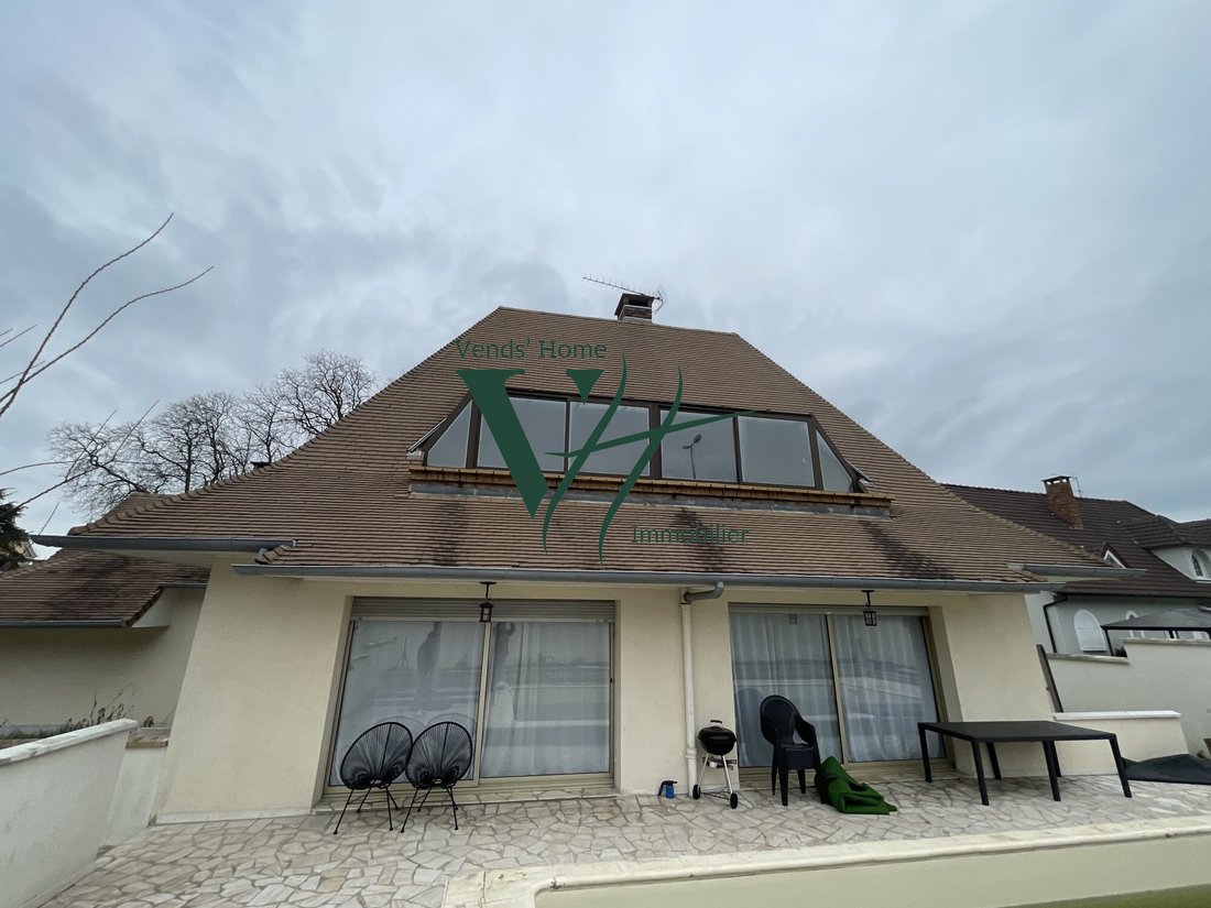 Villa in Grenouillère-Marnois-Rive de Marne, Noisy-le-Grand, France 4 - 13869261