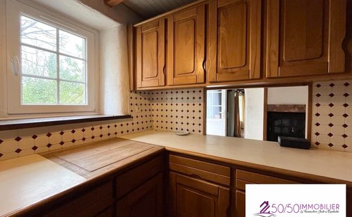 Castle for Sale in Lesneven, Brittany, France