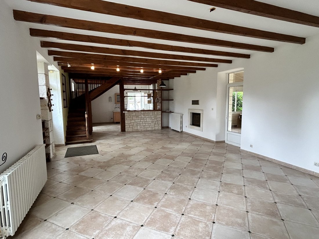 House in Yvrac-et-Malleyrand, Nouvelle-Aquitaine, France 3 - 13864113