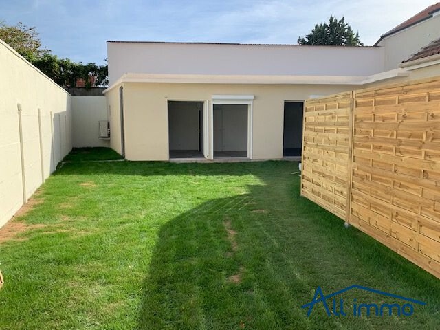 Apartment in Adamville, Saint-Maur-des-Fossés, France 2 - 13395678