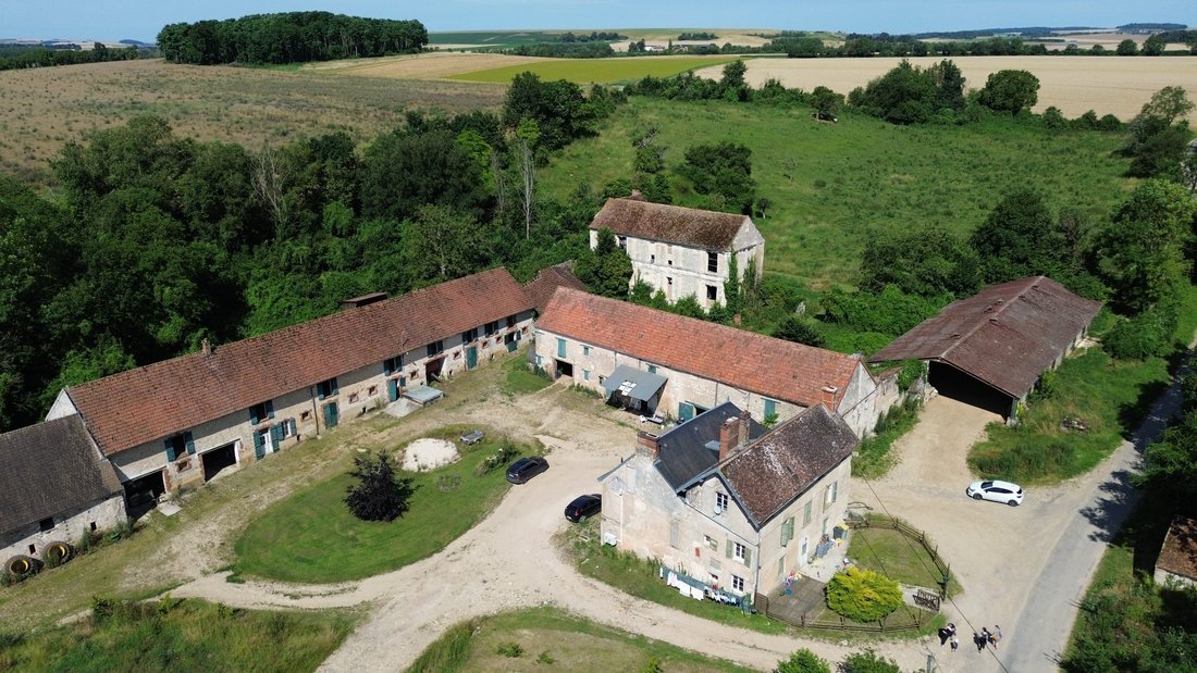 Chateau in Bruyères-sur-Fère, Hauts-de-France, France 1 - 14484598