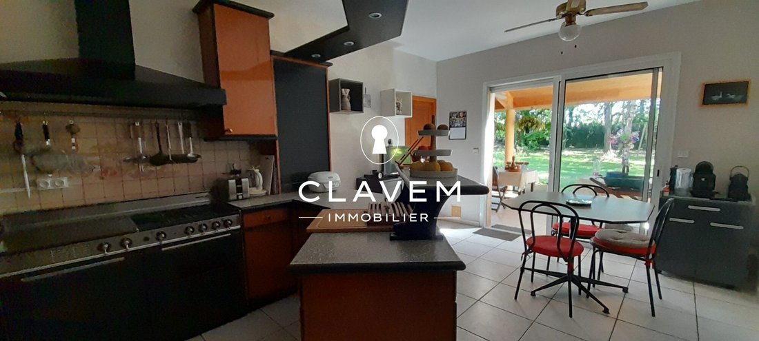 House in Mios, Nouvelle-Aquitaine, France 4 - 14352373