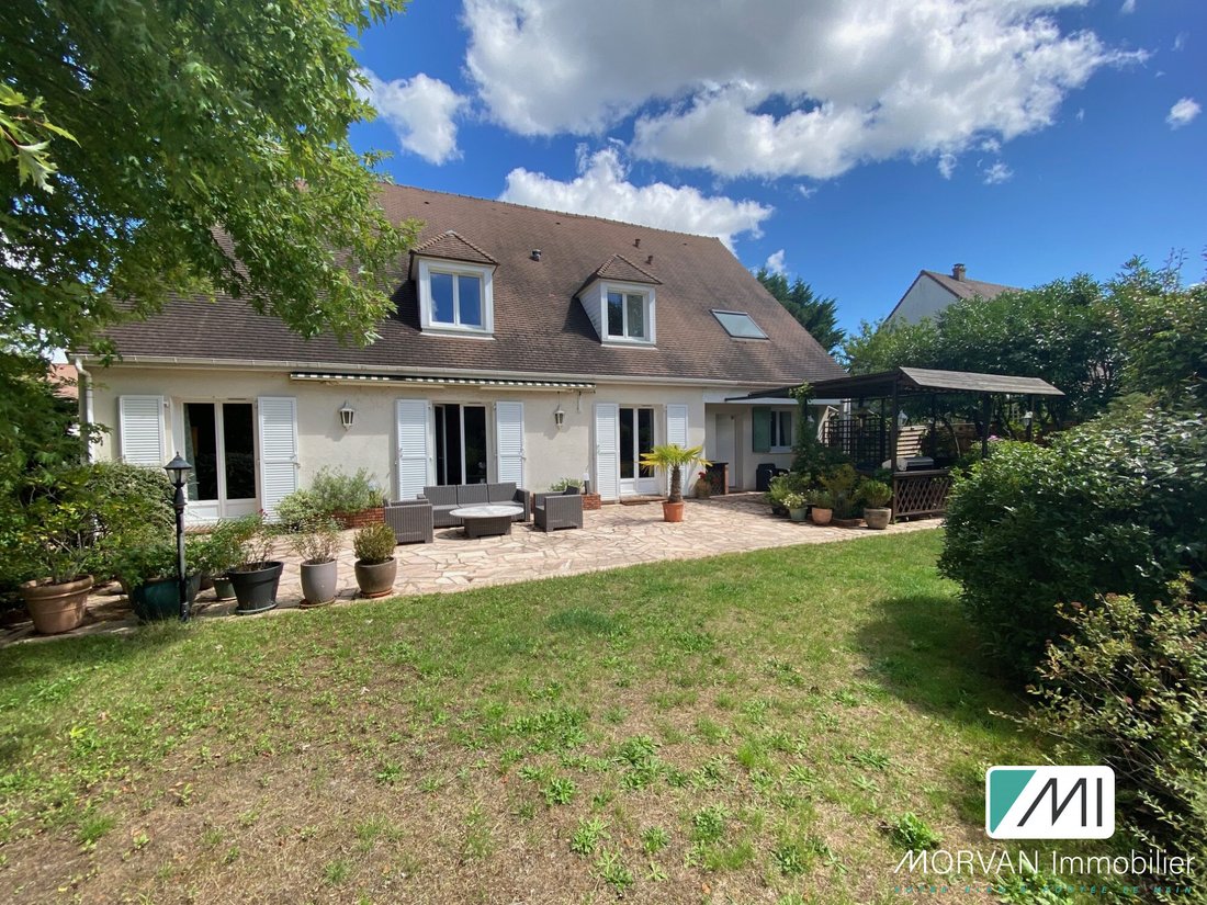 House in Saint-Remy-l'Honore, Ile-de-France, France 1 - 14234985
