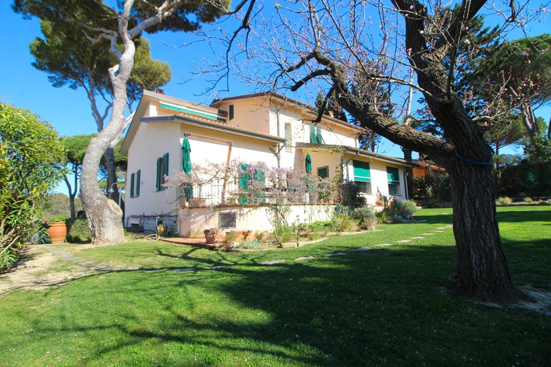 Villa à Montenero, Livourne, Toscane 1 - 14553554