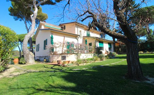 Villa in Montenero, Livorno, Tuscany 1