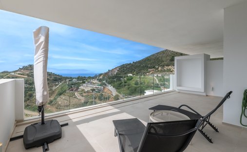 Apartment in Ojen, Andalusia, Spain 1