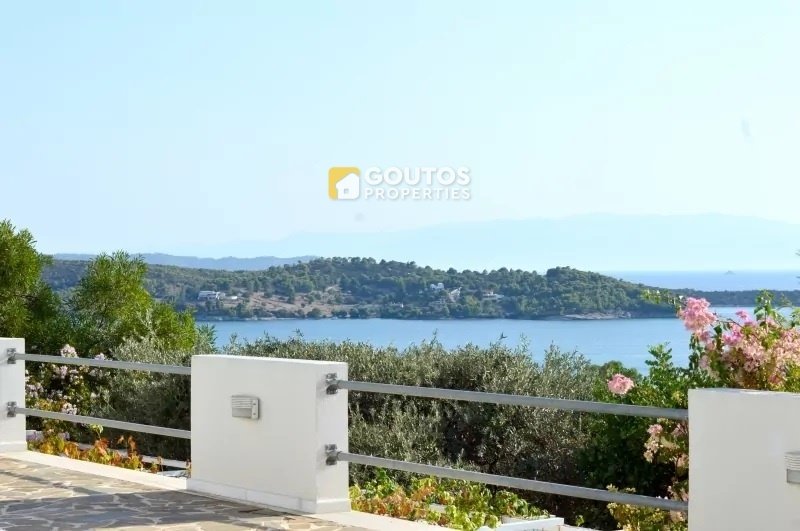 Villa in Koinotita Kranidiou, Kranidi, Greece 3 - 14557985