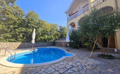House in Malinska, Primorje-Gorski Kotar County, Croatia 1