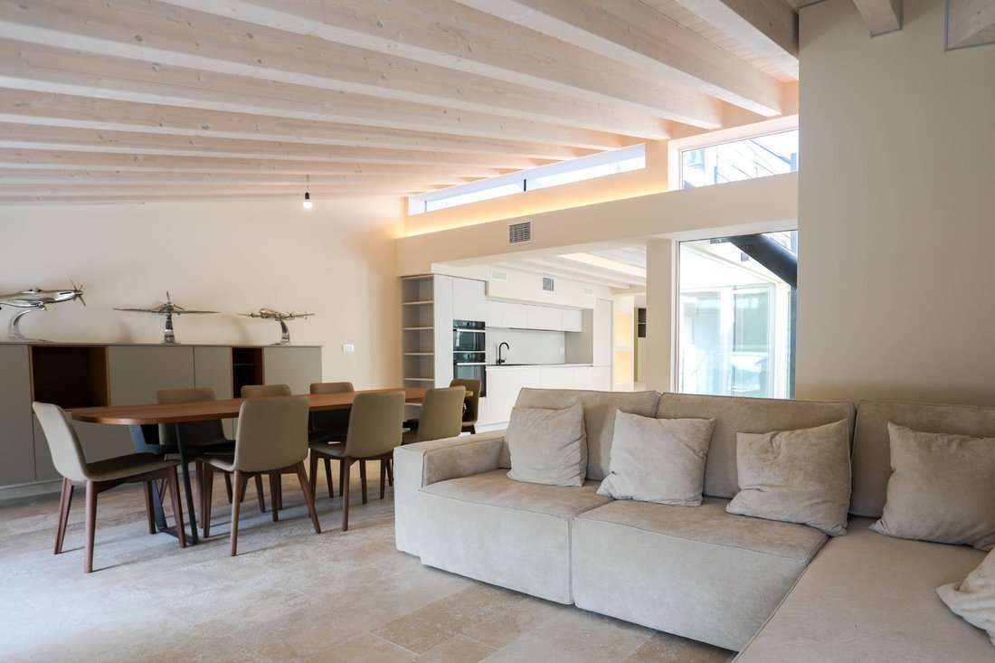 Apartment in Historic Center, Desenzano del Garda, Lombardy 1 - 14560228