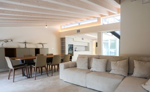 Apartment in Historic Center, Desenzano del Garda, Lombardy 1