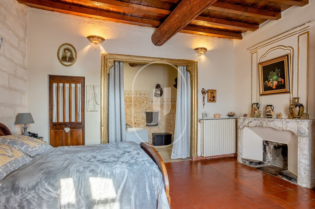 Exceptional Property For Sale In Pujaut In Pujaut, Occitanie, France