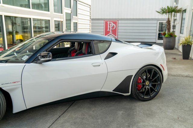 Coupe in Bellevue, WA, United States 5 - 14535665