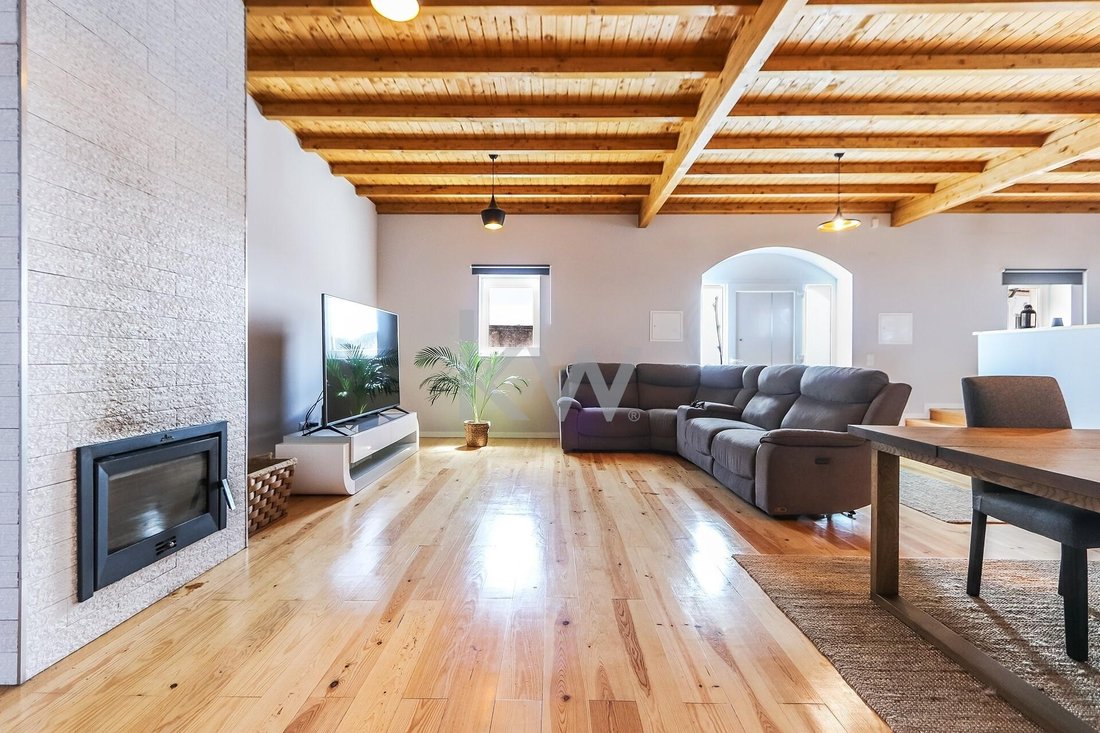 Townhouse in Miragaia, Lisbon, Portugal 2 - 14560928
