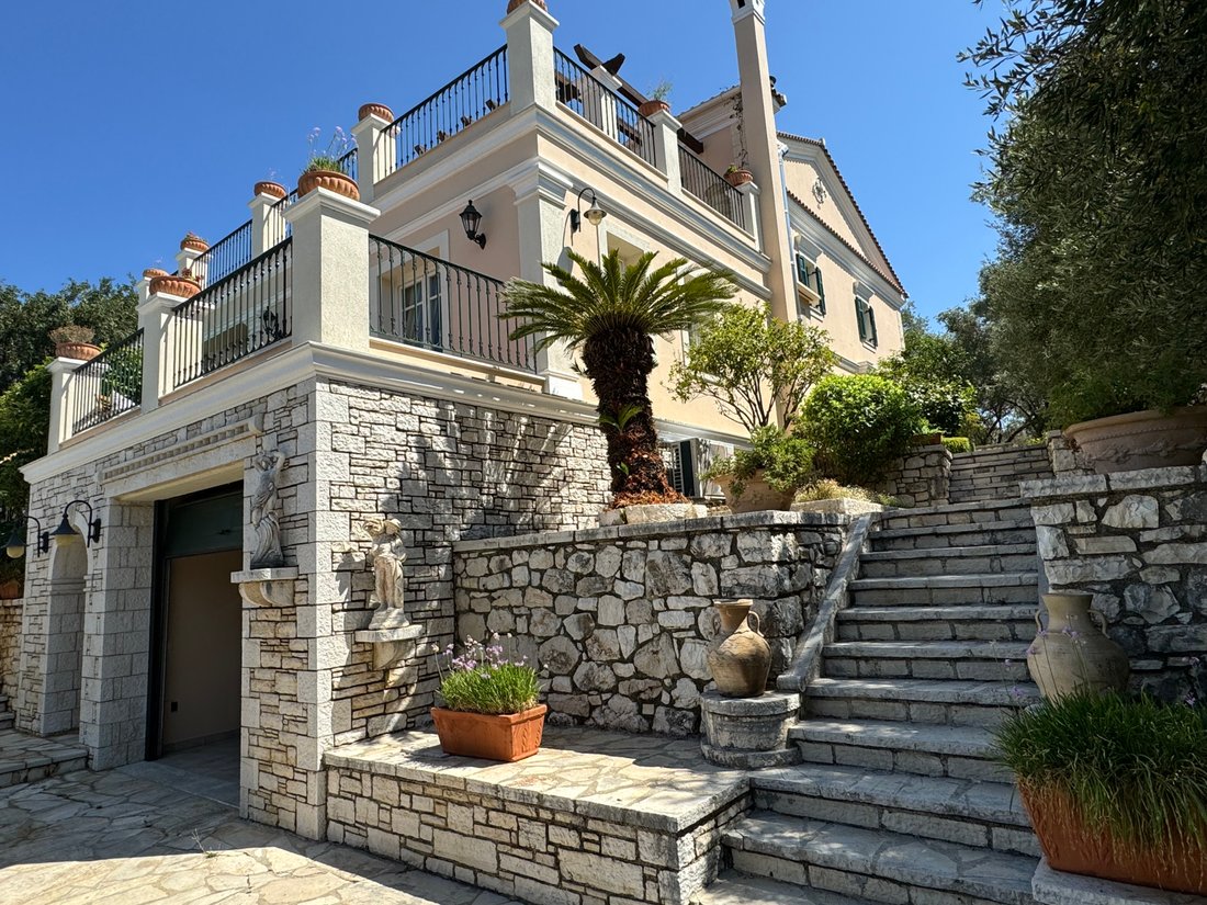Villa in Corfu, Peloponnese, Western Greece and the Ionian, Greece 2 - 14561969
