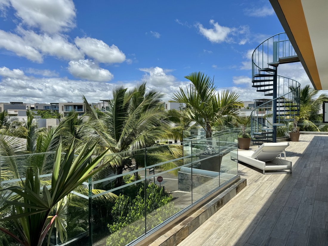 Apartment in Roches Noires, Rivière du Rempart District, Mauritius 1 - 14563222