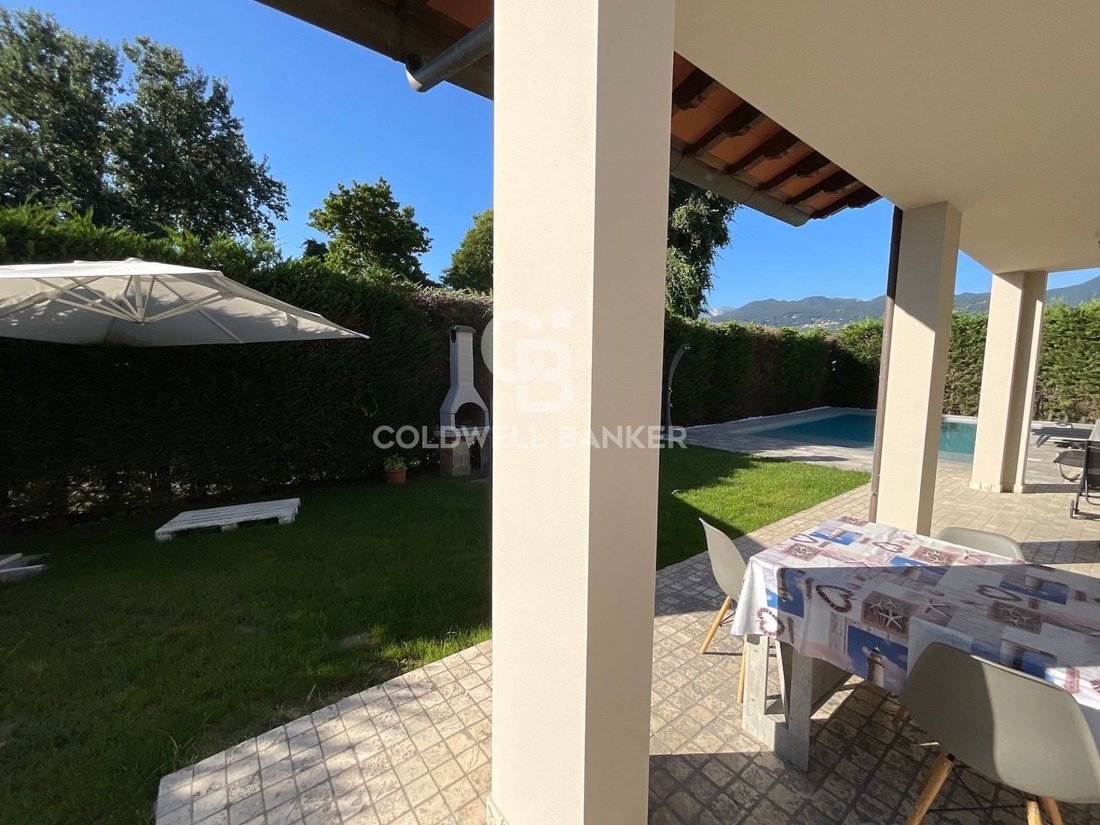 Villa in Tonfano, Pietrasanta, Italy 3 - 14563530