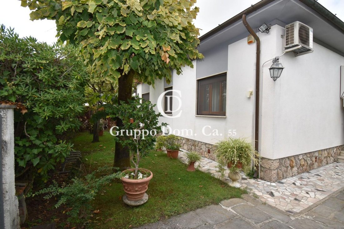 Villa in Center, Forte dei Marmi, Tuscany 2 - 14016995