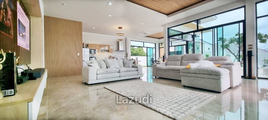 Villa in Bang Sare, Chon Buri, Thailand 3 - 14563756