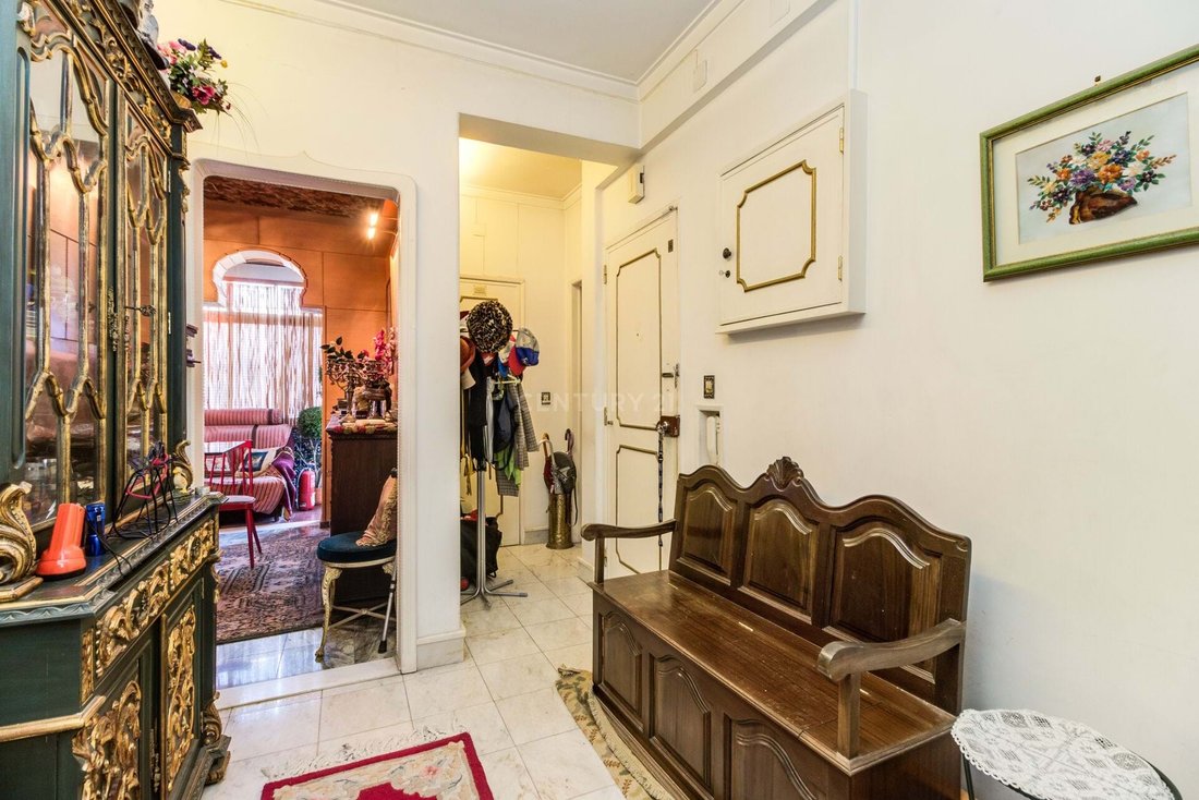 Spacious 3 Bedroom Apartment In One Of Lisbon's In Lisbon, Lisbon
