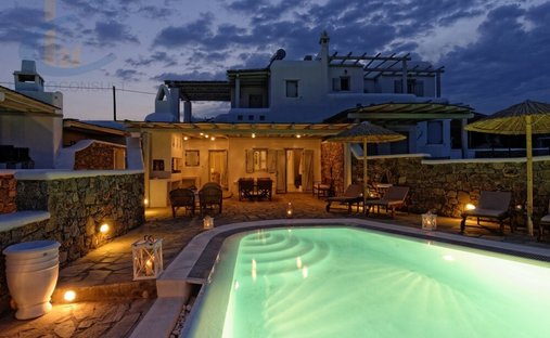 House in Ano Mera Community, Aegean, Greece 1