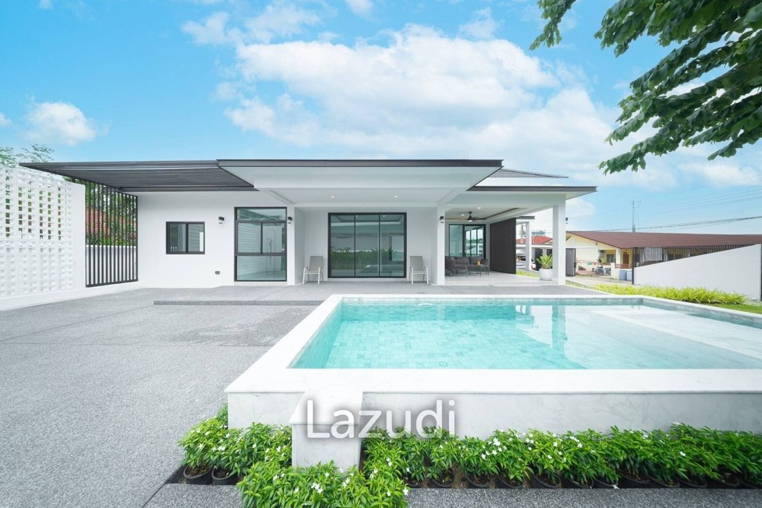 Villa in Pattaya City, Chon Buri, Thailand 1 - 14563764