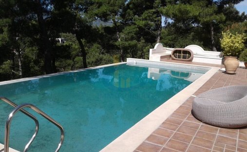 House in Oropos, Attica, Greece 1