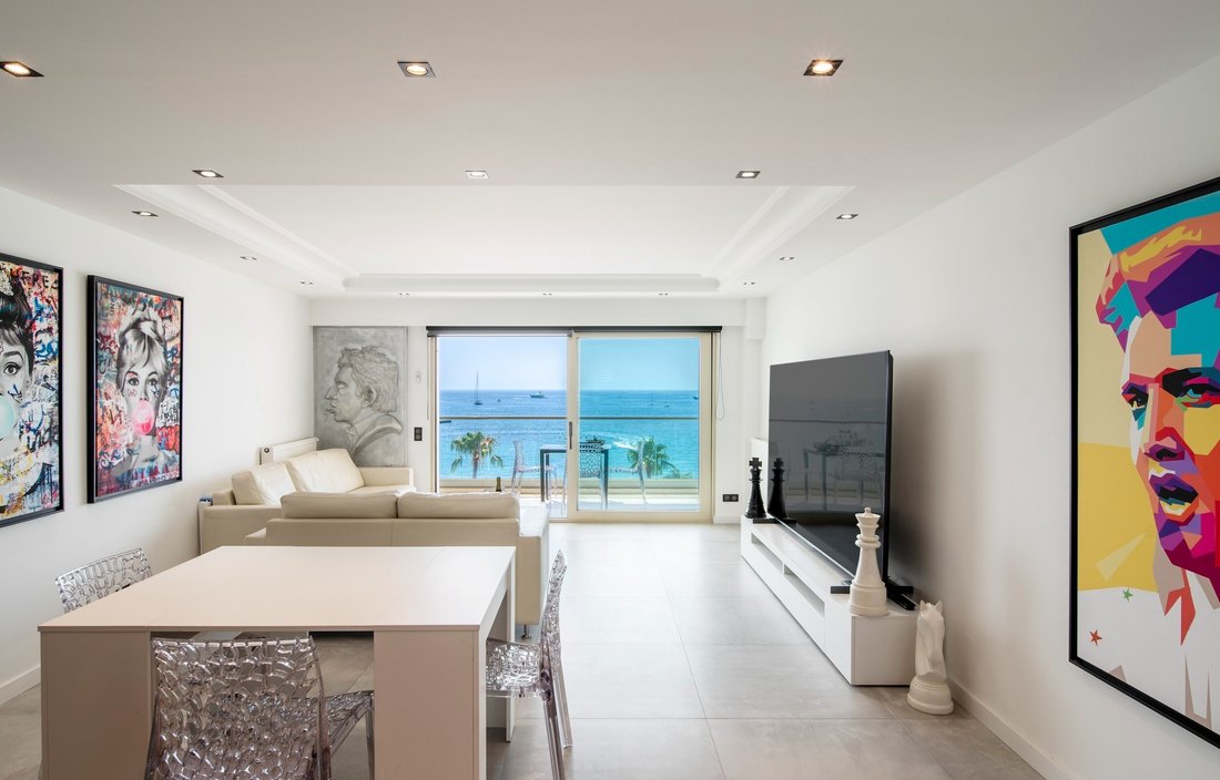 Apartment in Saint Nicolas, Cannes, France 3 - 14564376