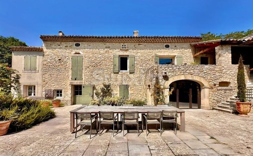 Maison à Donzère, Auvergne-Rhône-Alpes, France 1