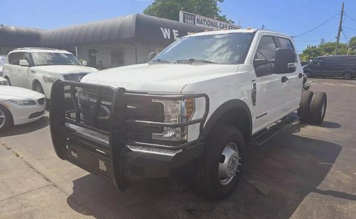 2019 Ford F350 Super Duty Crew Cab &amp; Chassis XLT Cab &amp; Chassis 4D in West palm beach, FL, United States 1