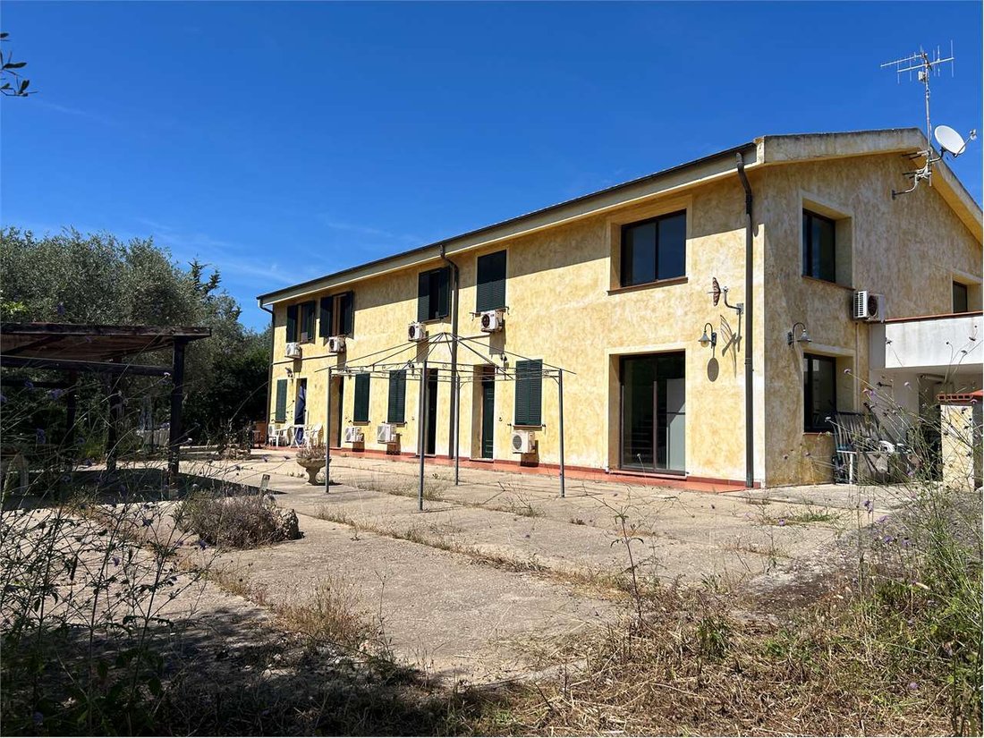Villa en Alguer, Cerdeña, Italia 1 - 14566737