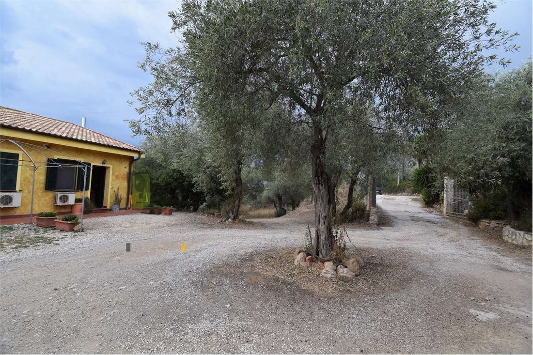 Villa en Alguer, Cerdeña, Italia 3 - 14566737