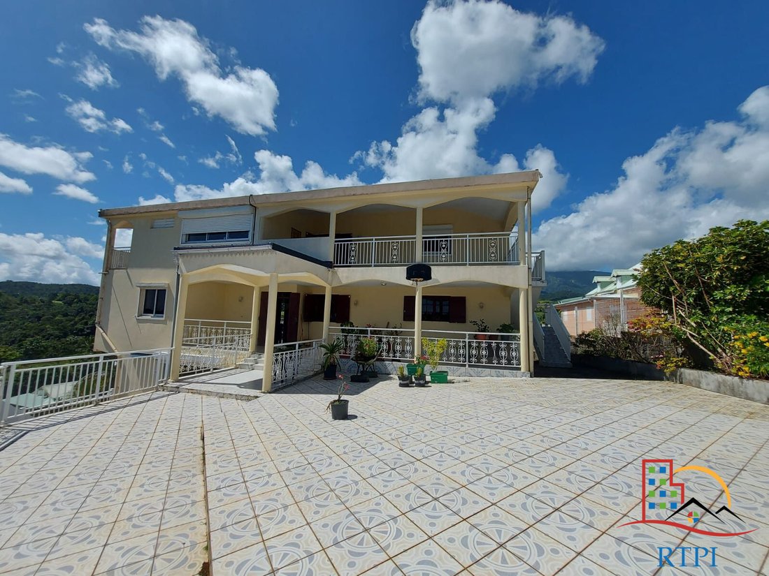 Villa in Goyave, Basse-Terre, Guadeloupe 1 - 14567754