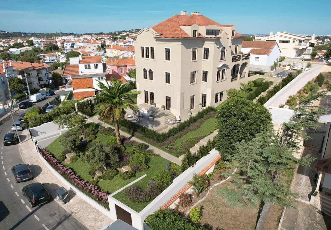 Condo/Apartment T3 For Sale In Estoril, Lisbon, Portugal For Sale