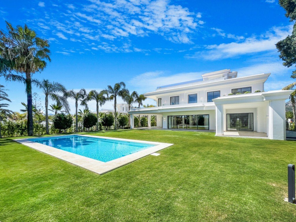 Villa in Marbella, Andalusia, Spain 3 - 13722845