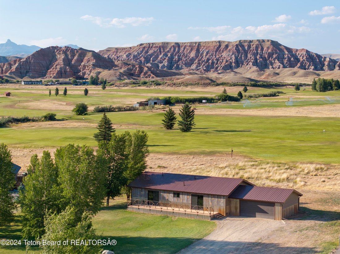 House in Dubois, Wyoming, United States 1 - 14566549